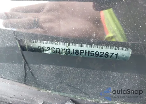 2023 Dodge Charger Scat Pack z USA, uszkodzony, nr VIN 2C3CDXGJ8PH592671